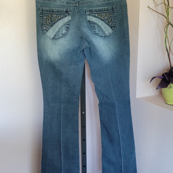 Vintage Lei women's jeans size 3 flair rivets on black pocket retro - Picture 5 of 5